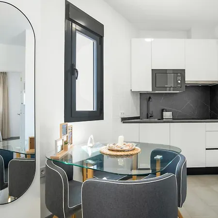 Apartment Cervantes Homes No3 *